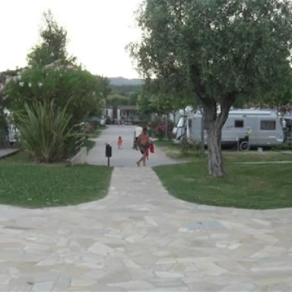 baia-verde-glamping-manerba-del-garda-wmvrd