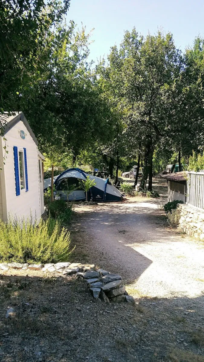 le-puyseby-entrechaux-ljxgm