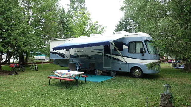 leelanau-pines-campground-cedar-6aluc