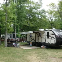 leelanau-pines-campground-cedar-qcnnv