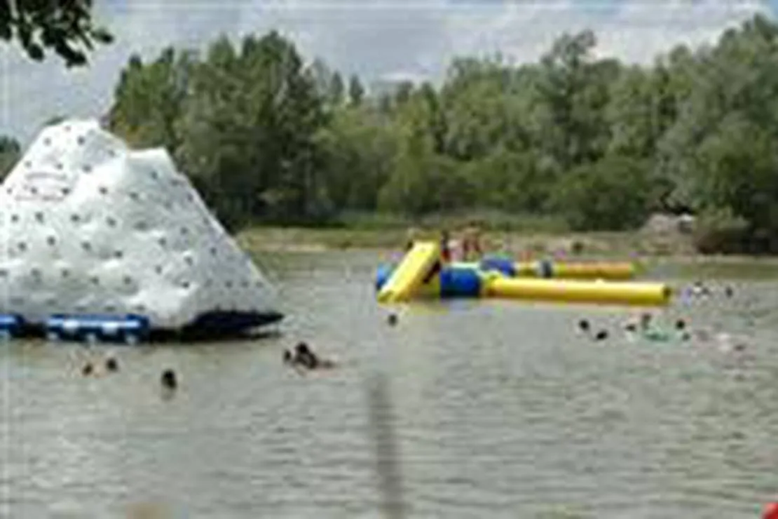camping-plan-deau-des-terres-rouges-clerey-gr2ac