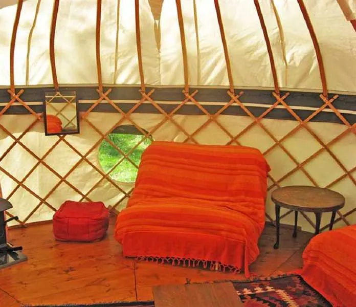 inside-out-camping-at-seatoller-farm-keswick-2at2m
