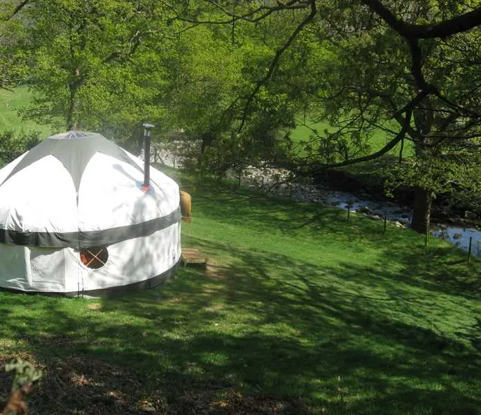 inside-out-camping-at-seatoller-farm-keswick-xurl1