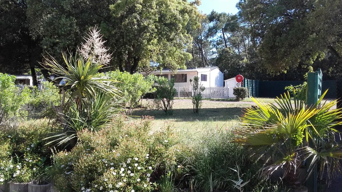 les-sables-vigniers-plage-st-georges-doleron-ile-doleron-kk5zh