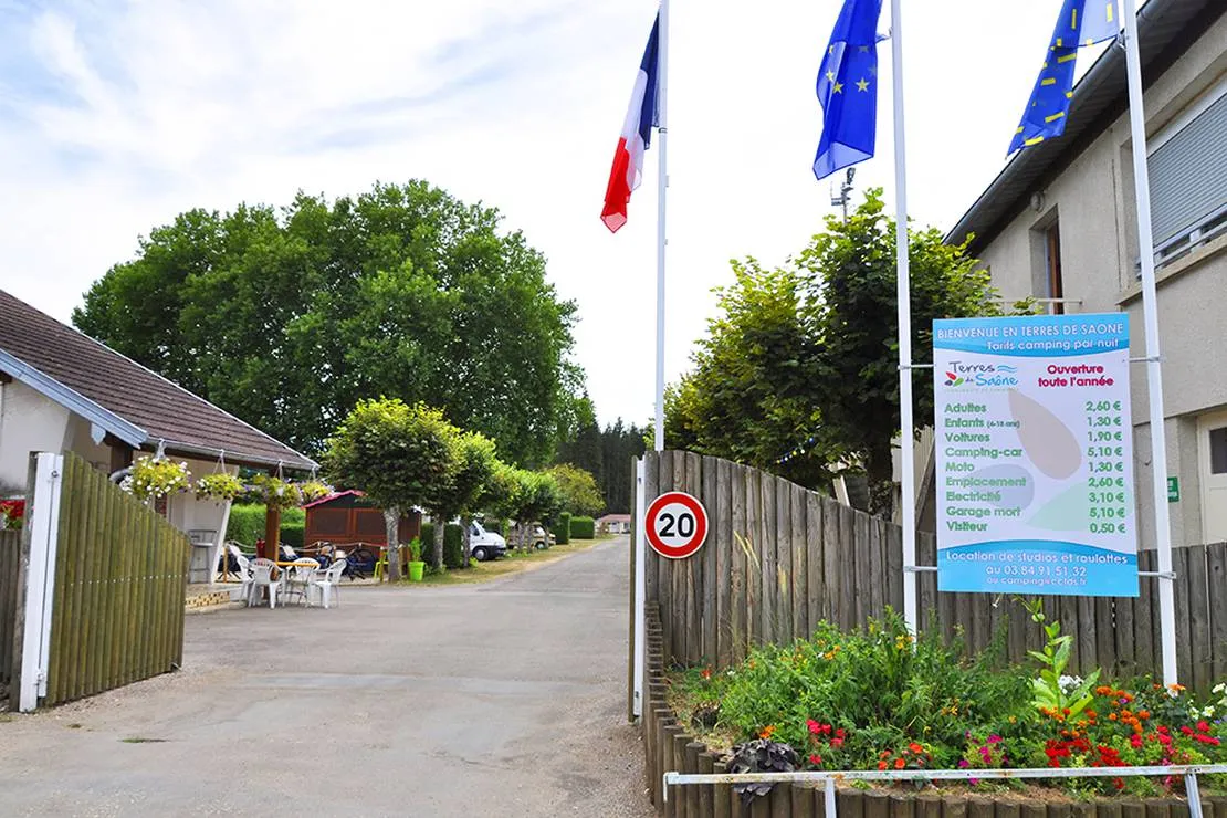 camping-de-la-maladiere-a-port-sur-saone-port-sur-saone-jc0h4