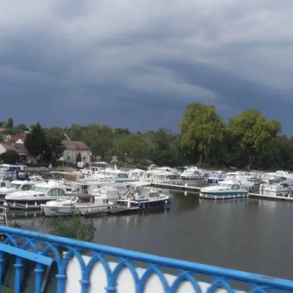 camping-de-la-maladiere-a-port-sur-saone-port-sur-saone-x4rhl