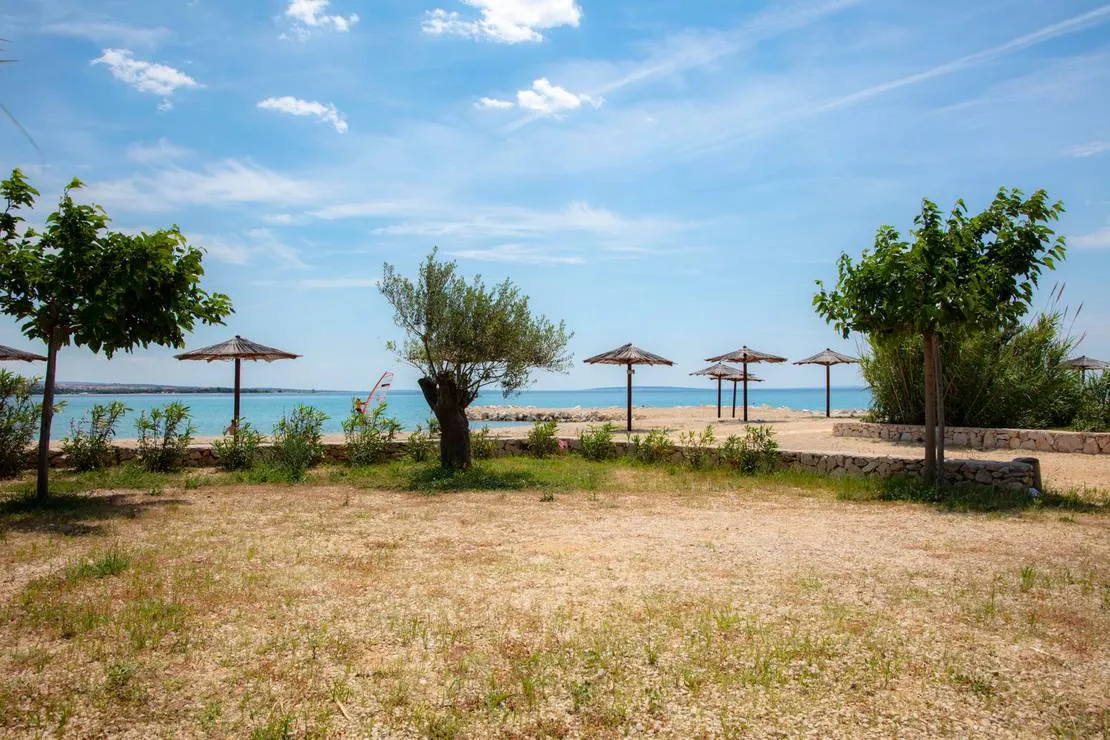 terra-park-phalaris-novalja-qz88r