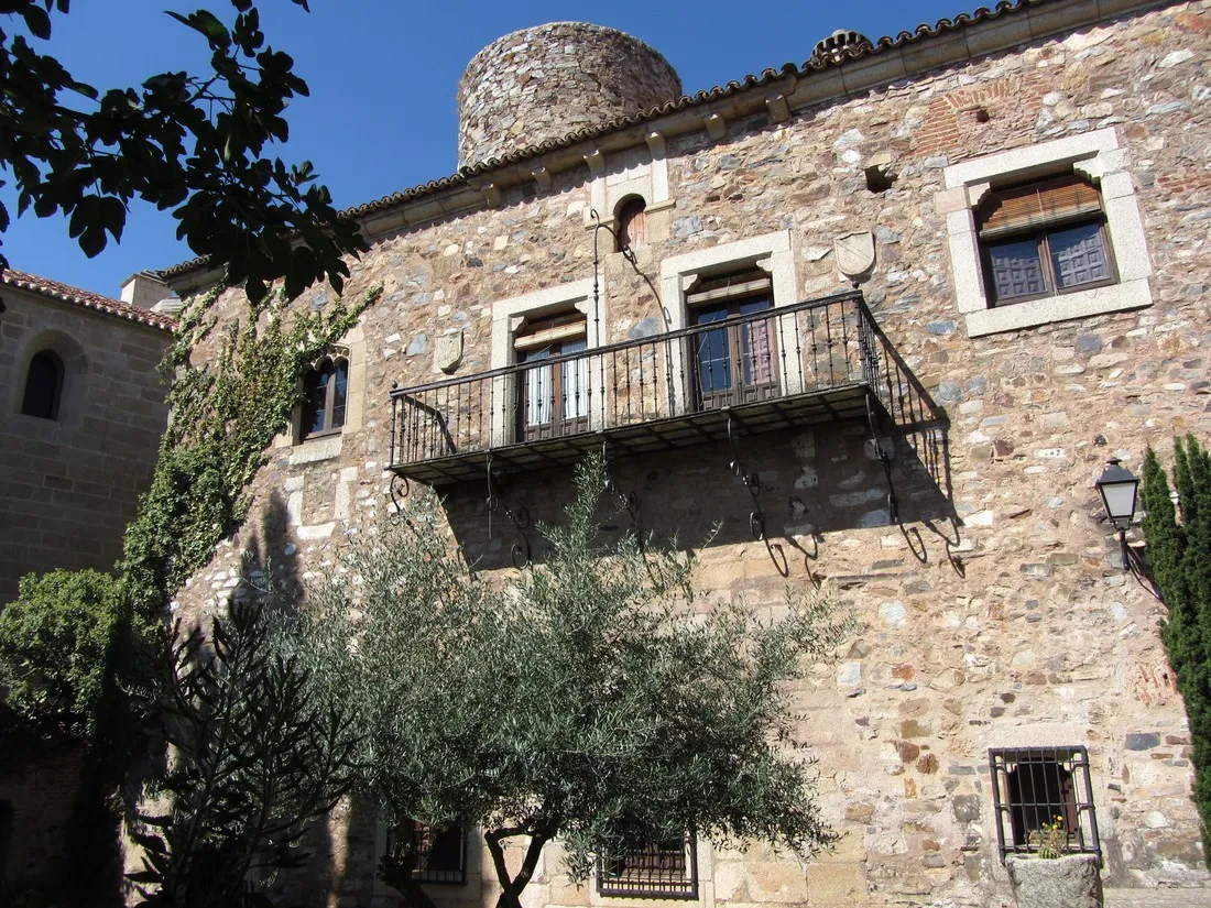 caceres-caceres-meoct