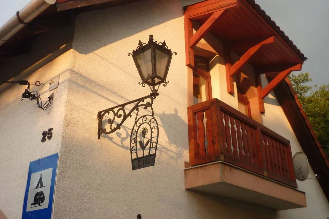 margareta-bia-guest-house-camping-near-budapest-biatorbagy-near-budapest-motorway-m1-m7-m0-iqvsp