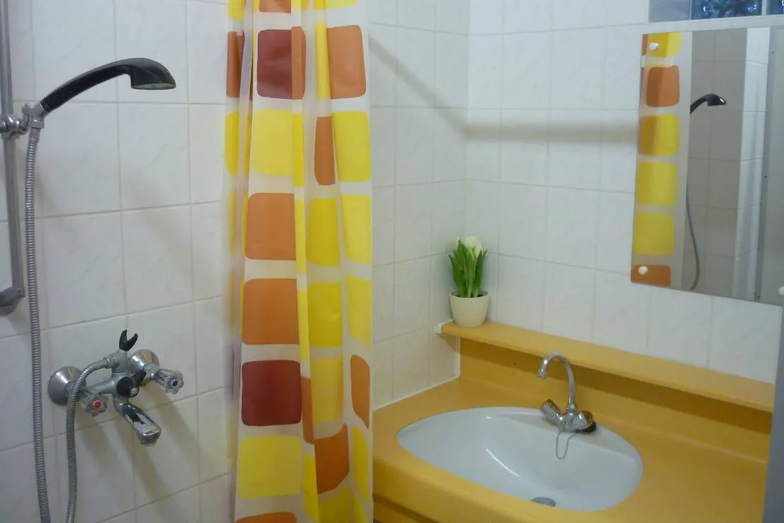 margareta-bia-guest-house-camping-near-budapest-biatorbagy-near-budapest-motorway-m1-m7-m0-jmym6