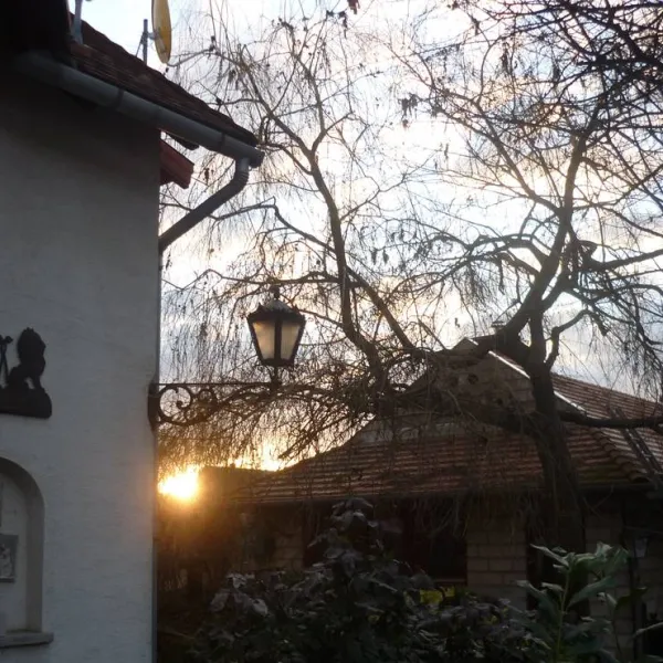 margareta-bia-guest-house-camping-near-budapest-biatorbagy-near-budapest-motorway-m1-m7-m0-vdvbo