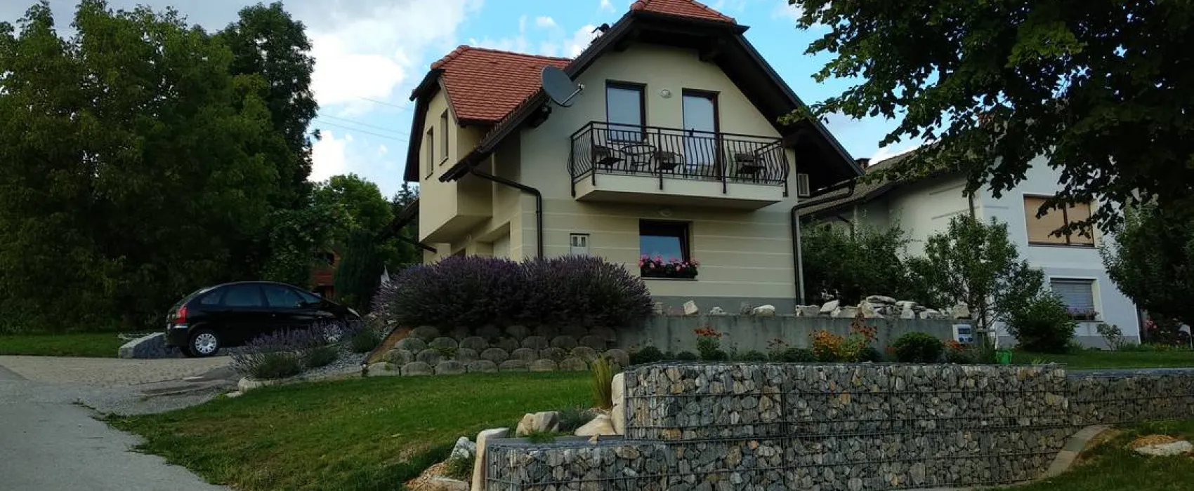 Camping & Apartment Knap