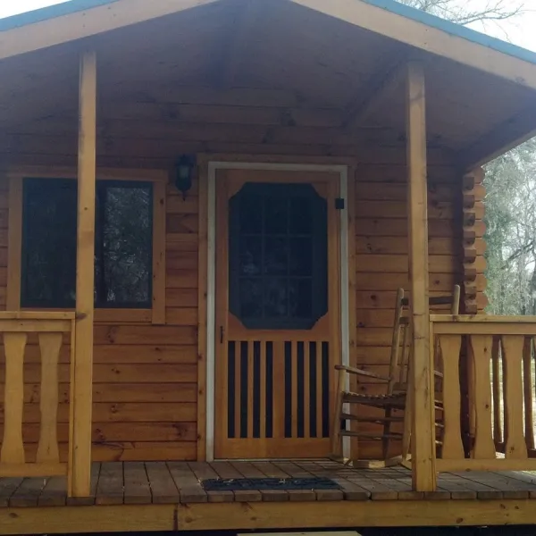 ellie-rays-rv-resort-lounge-branford-p4wfw