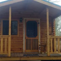 Ellie Ray's RV Resort & Lounge