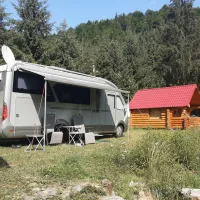 im-westkarpaten-naturpark-am-ariesch-fluss-arieseni-zentrum-nyj2k