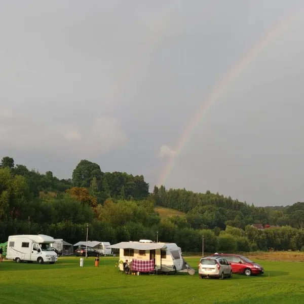 nasza-dolinapl-camping-kamping-pole-namiotowe-suloszowa-pc1se