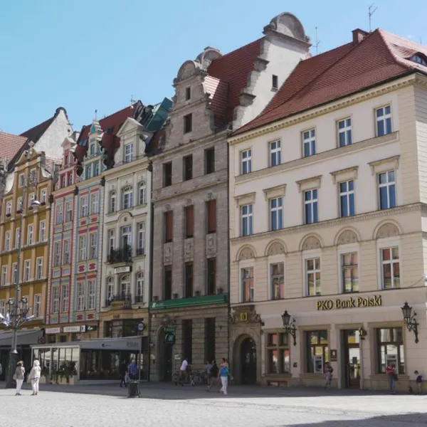 camp-wroc-wroclaw-3lhaf