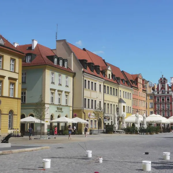 camp-wroc-wroclaw-e6us8