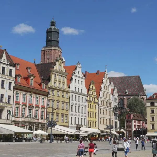 camp-wroc-wroclaw-juaat