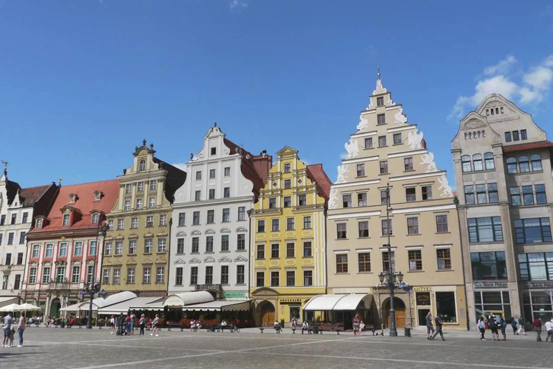 camp-wroc-wroclaw-kxvw8