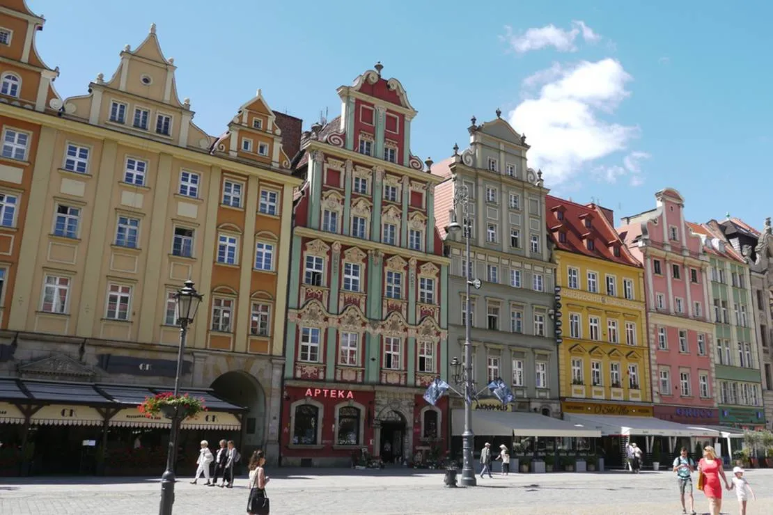 camp-wroc-wroclaw-r9mzc
