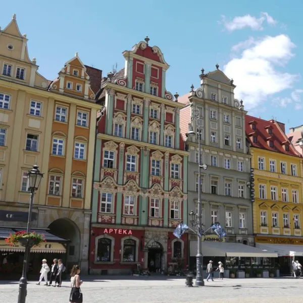 camp-wroc-wroclaw-r9mzc