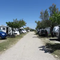 le-clos-du-rhone-saintes-maries-de-la-mer-zwruu