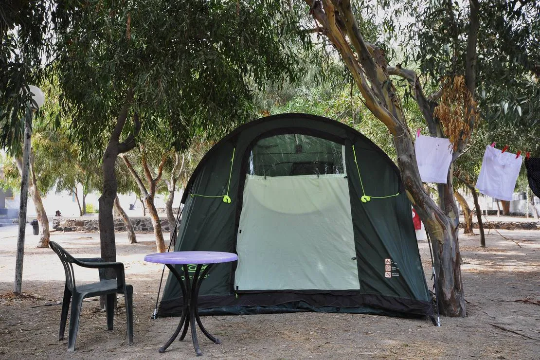 santorini-camping-bungalows-thira-lvlvz