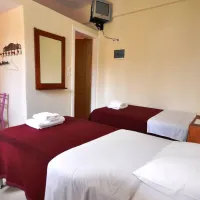 santorini-camping-bungalows-thira-nzsqc