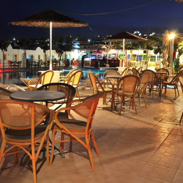 santorini-camping-bungalows-thira-pv6jp