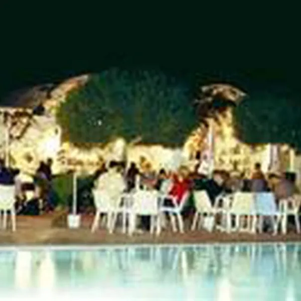 santorini-camping-bungalows-thira-wtoce