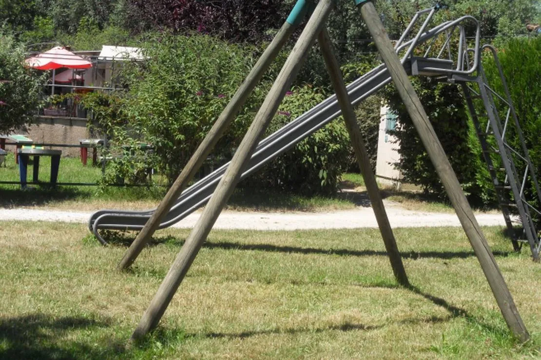 camping-de-la-vallee-moncey-jlpux