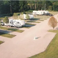 Indian Hills Inn and RV Park