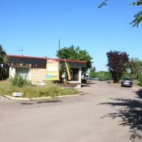 les-peupliers-merville-franceville-ry2qk