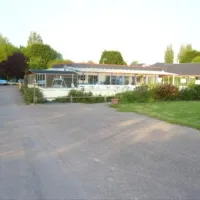 les-peupliers-merville-franceville-sxf0z