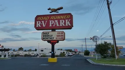 road-runner-rv-park-las-vegas-m6riv