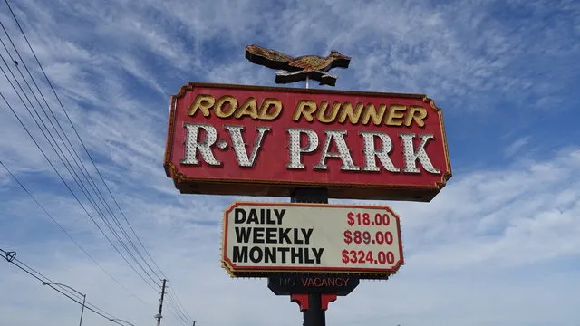 road-runner-rv-park-las-vegas-mfewj