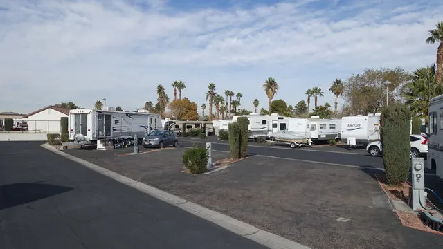 road-runner-rv-park-las-vegas-qphga
