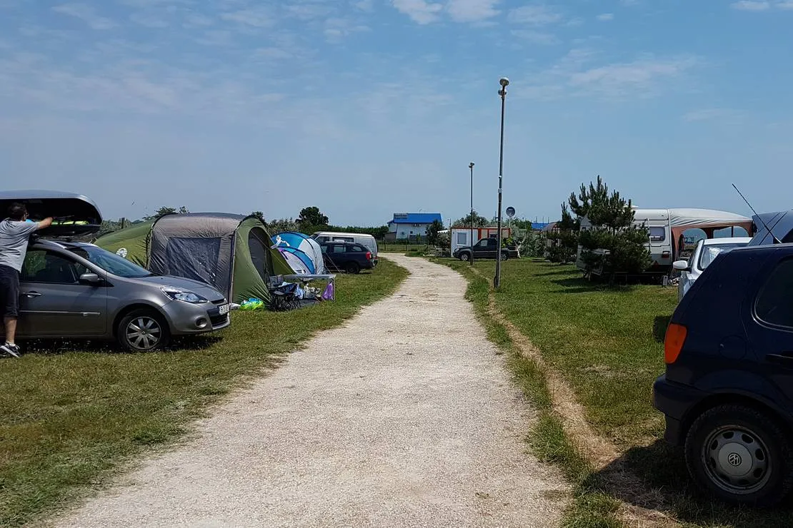 camping-malul-marii-corbu-romania-corbu-aprlj