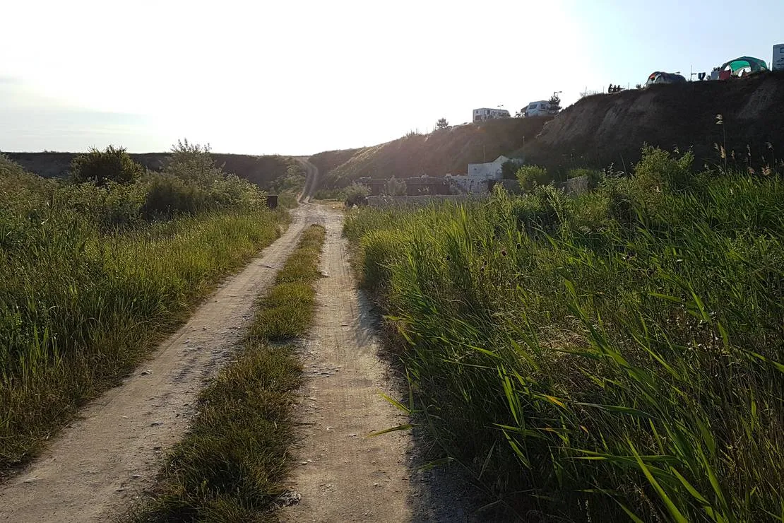 camping-malul-marii-corbu-romania-corbu-bmdyr