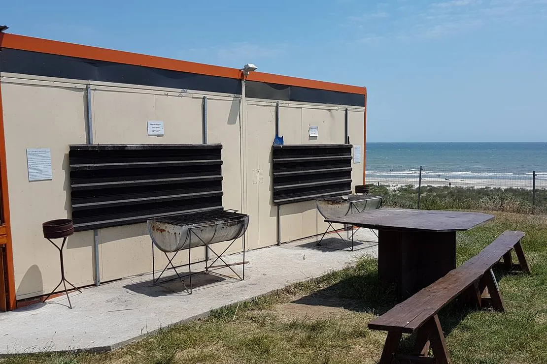 camping-malul-marii-corbu-romania-corbu-jrict