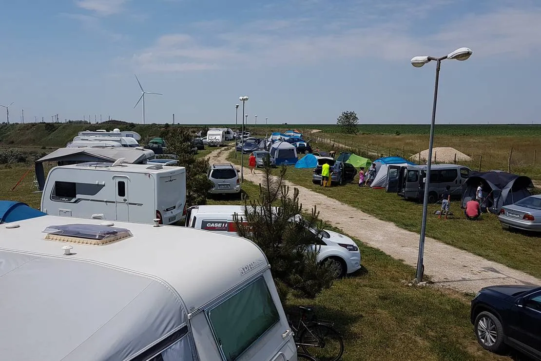 camping-malul-marii-corbu-romania-corbu-ngwft