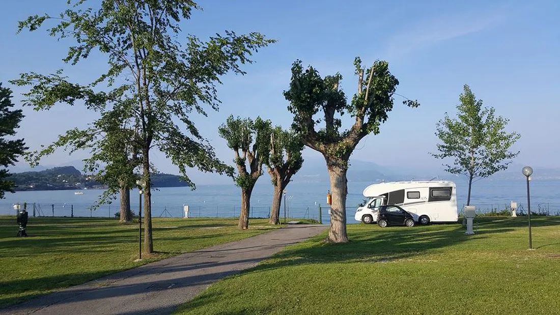 sivinos-camping-boutique-manerba-del-garda-zjgxu