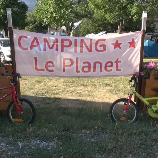 le-planet-jausiers-yyr0q