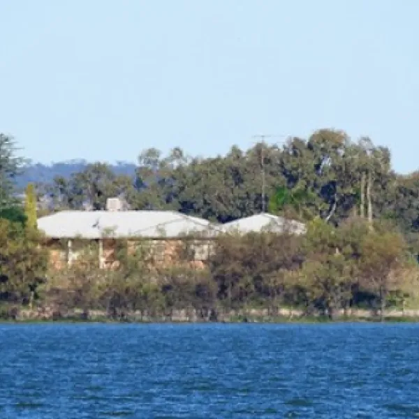lake-cargelligo-campground-lake-cargelligo-bqjl1