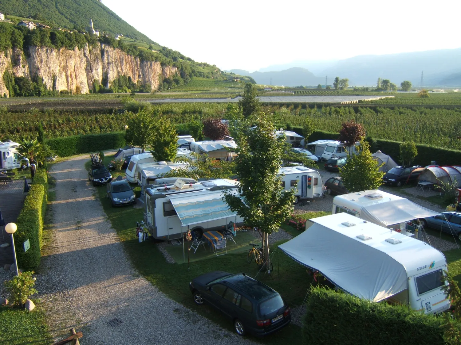 camping-obstgarten-kurtatsch-ad-weinstrasse-kwxmu