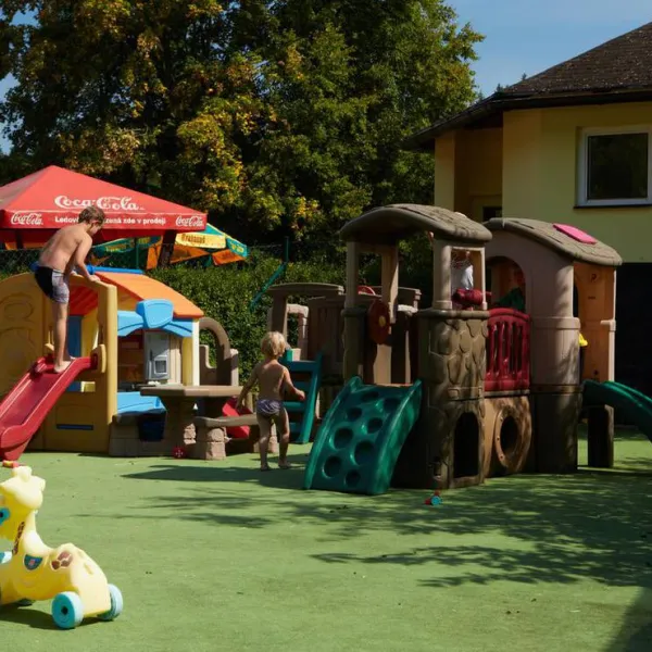 camping-dolce-trutnov-bzdwg
