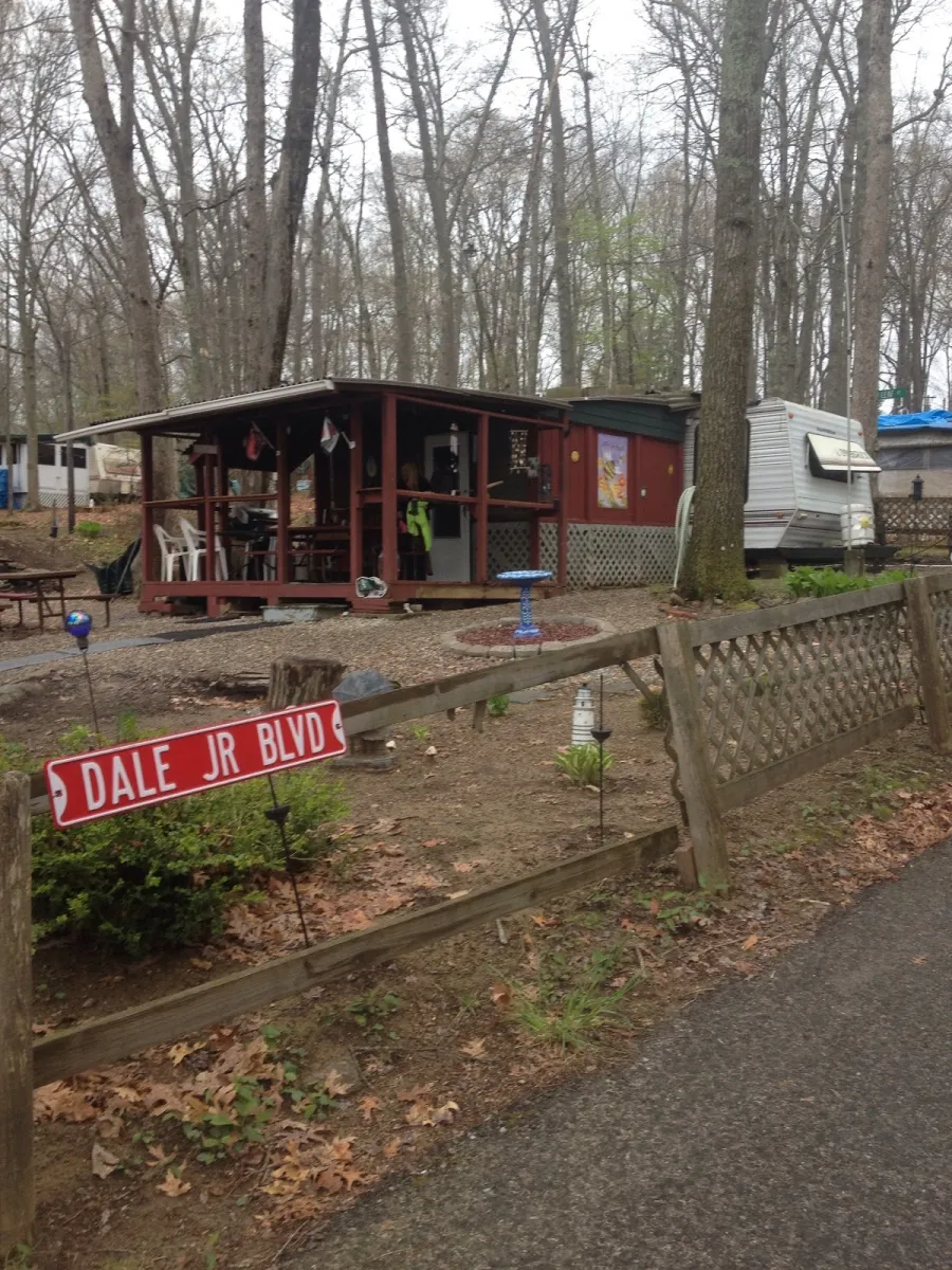 hide-a-way-cove-family-campground-east-killingly-fsah9