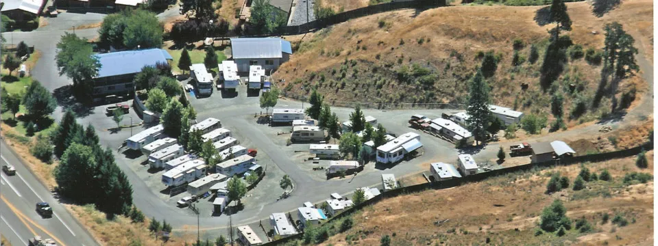 sidney-gulch-rv-park-weaverville-xxd3l