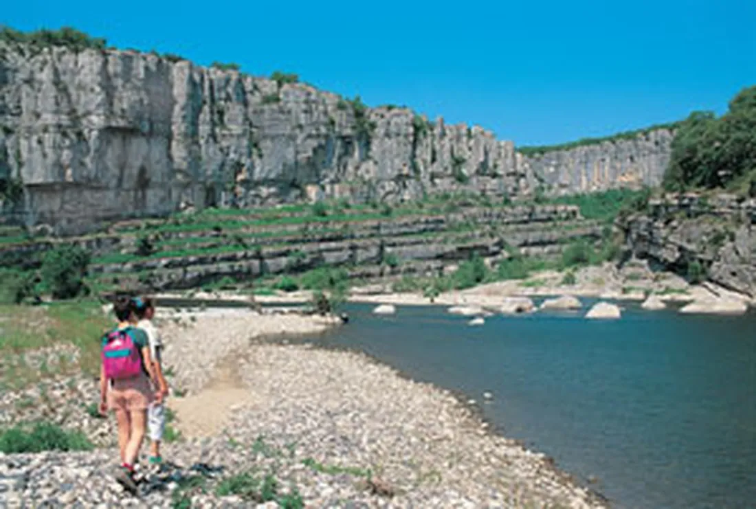 le-pequelet-salavas-ardeche-7mcjp